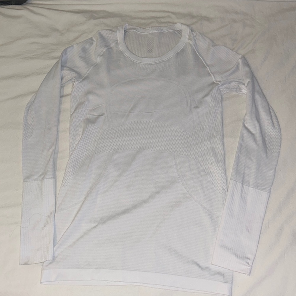White lululemon run swiftly long sleeve